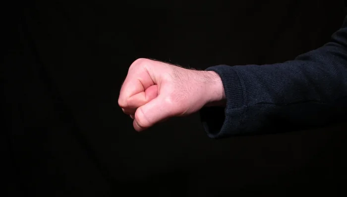 Keep your hand relaxed. Avoid clenching your fist; this is unnecessary tension.