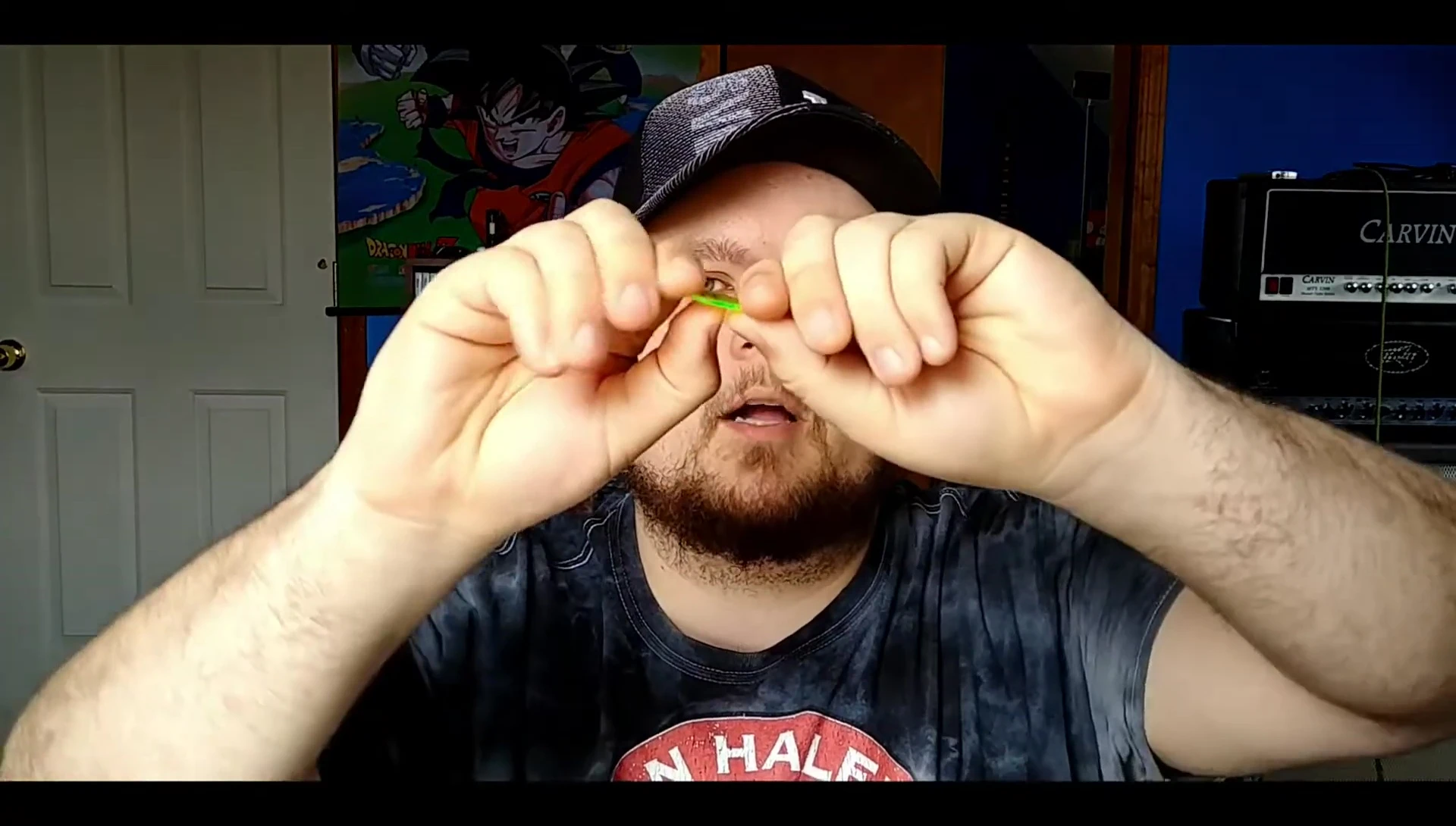 Demonstrating the flex of the Gravity pick