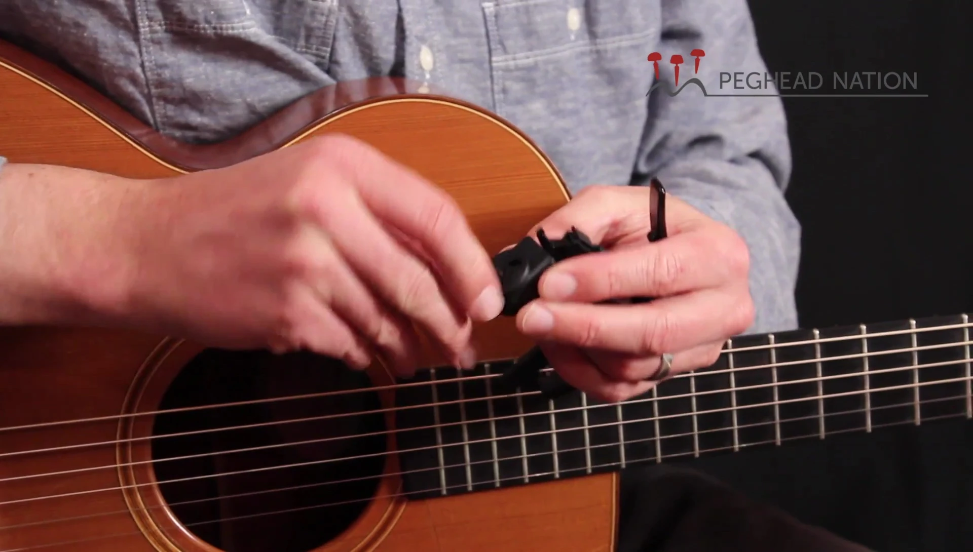 The capo attached to the NS mini tuner