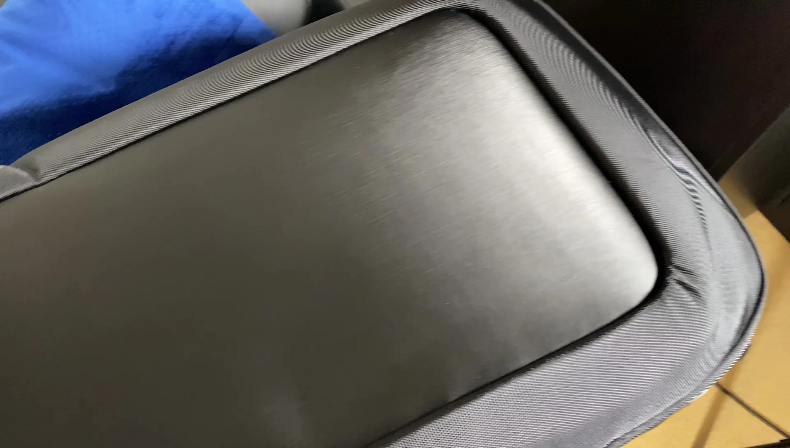 The hardshell exterior of the Kapsule