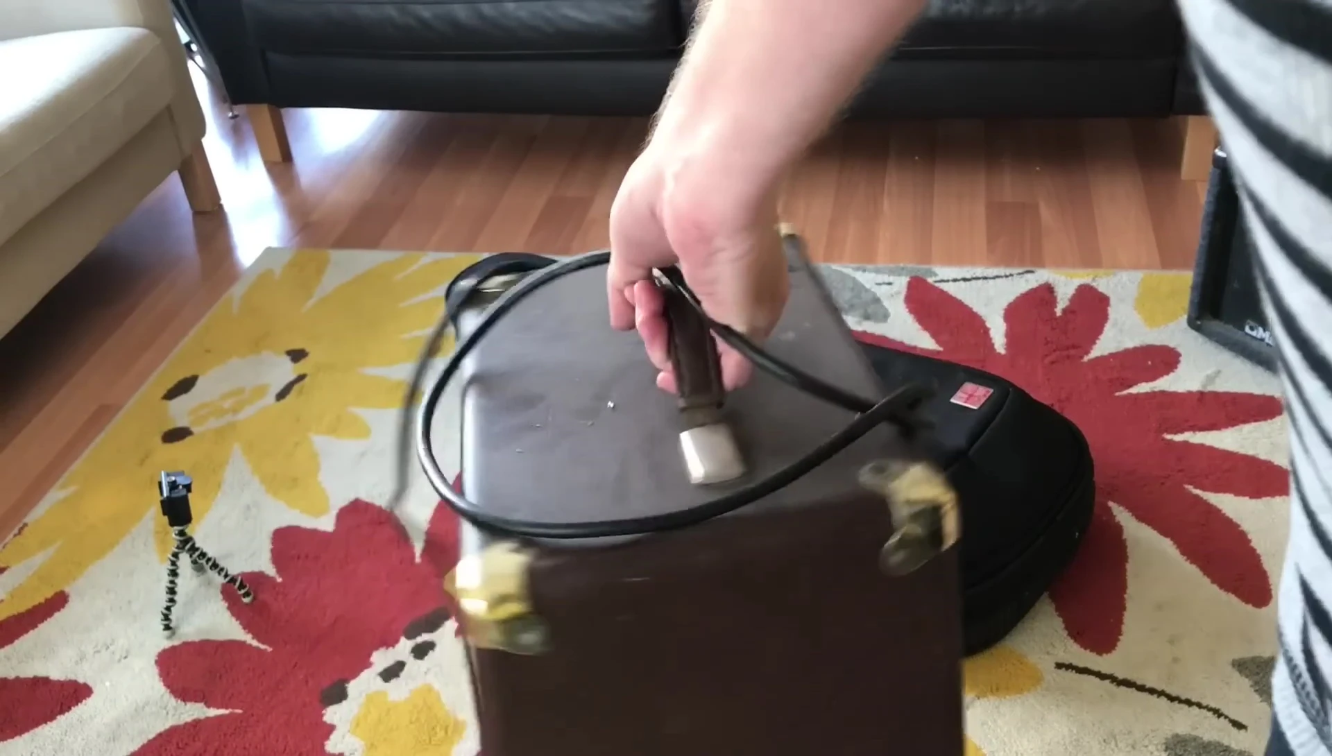 The mid-sized amp prepared for the drop test.