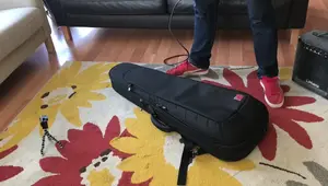 Epiphone Les Paul SL Case Durability Test: Extreme Drop and Impact Resistance