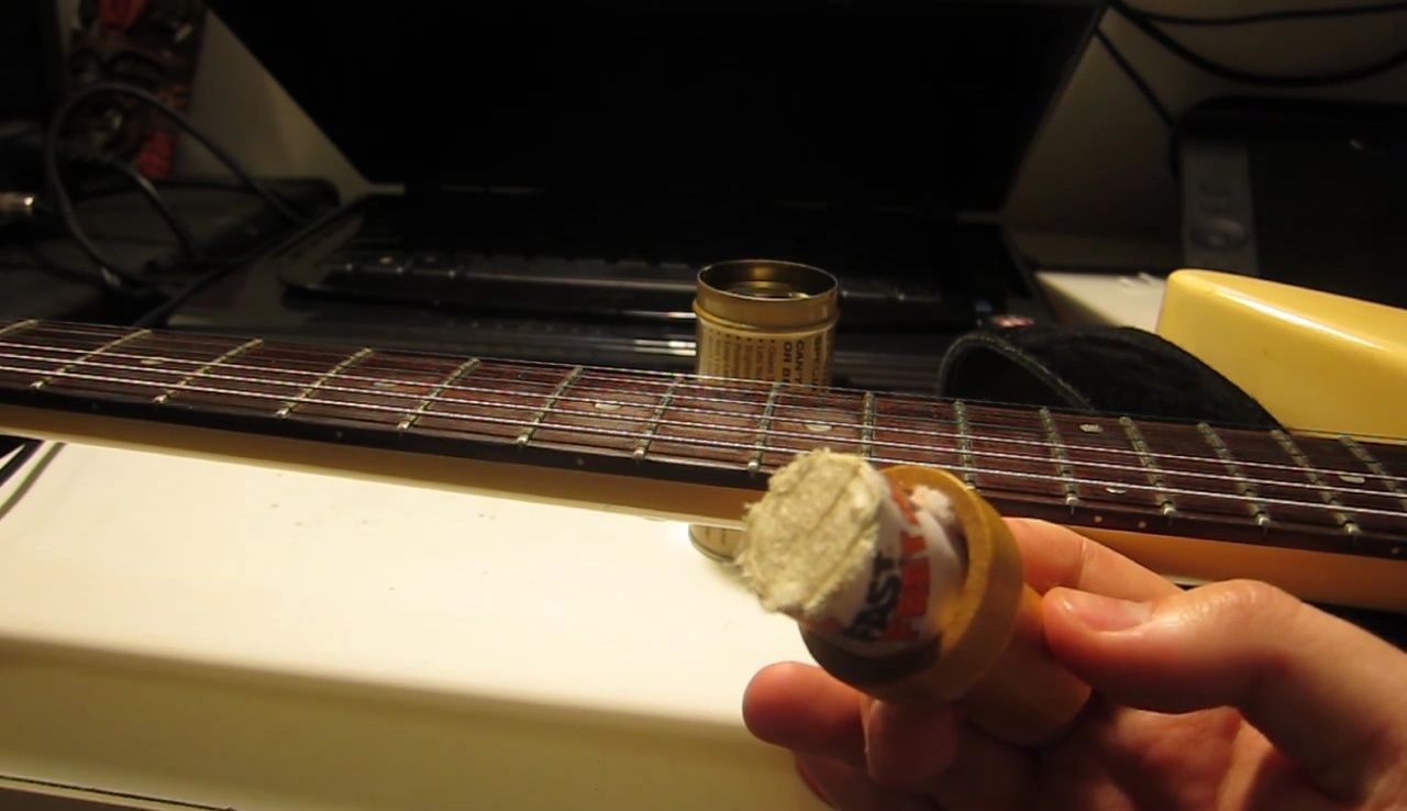 Reviewer demonstrating the application of lubricant.