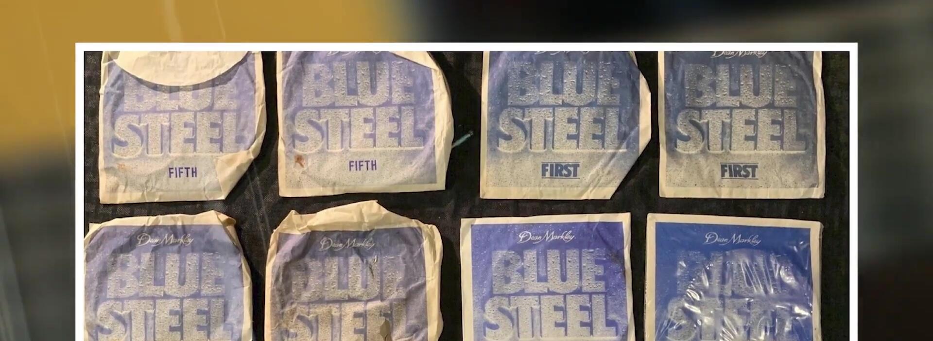 Dean Markley Blue Steel strings packaging