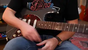 0.07 Gauge Guitar Strings: An Unconventional Playing Experience