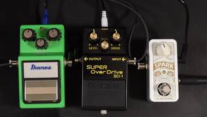 Boss SD-1 vs. Ibanez Tube Screamer: The Ultimate Christmas Overdrive Showdown