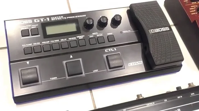 Review of Yamaha DG Stomp: Half analog, half digital, competes with linked pedal boards