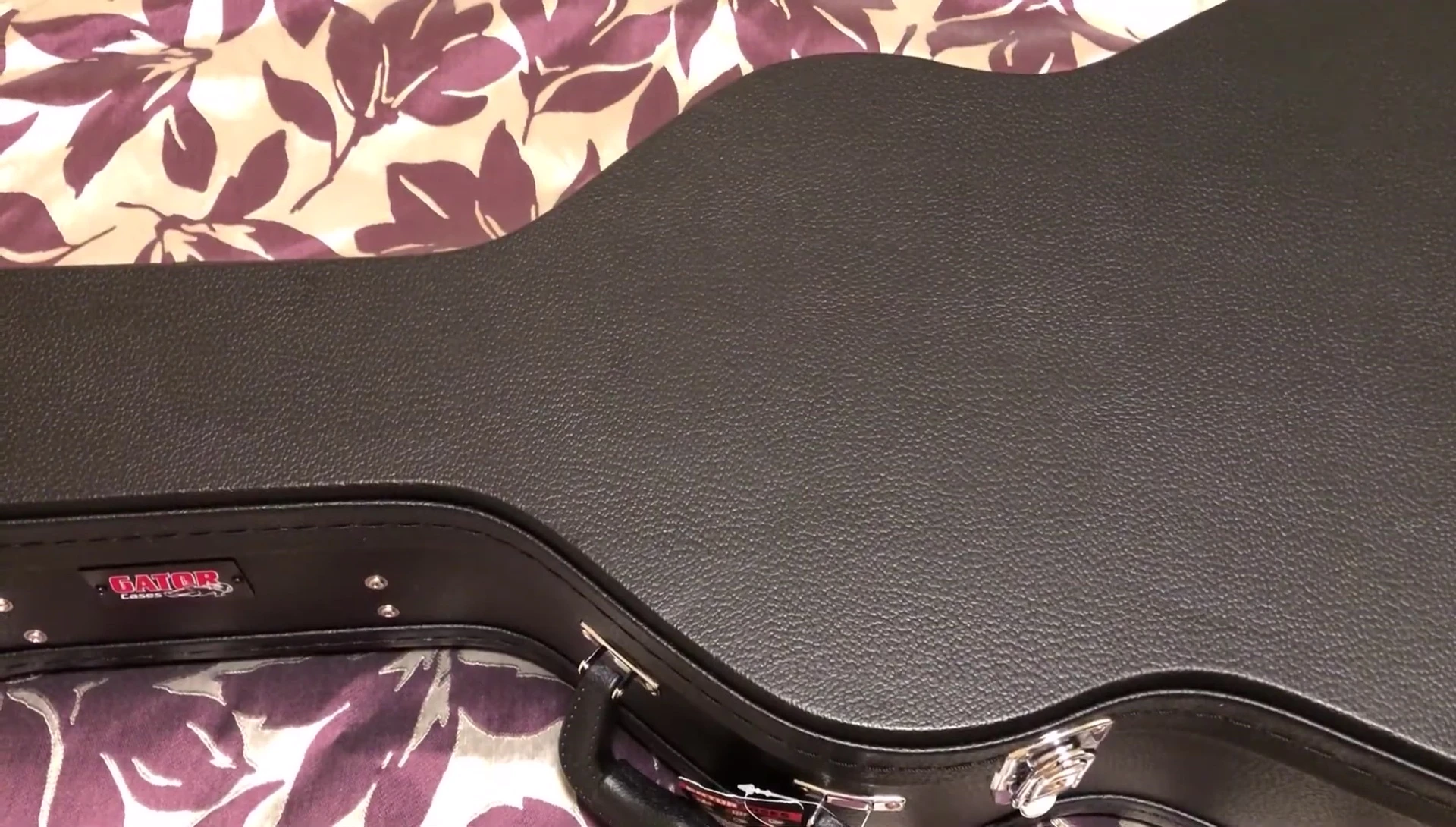 Final shot with the Humitar in the case