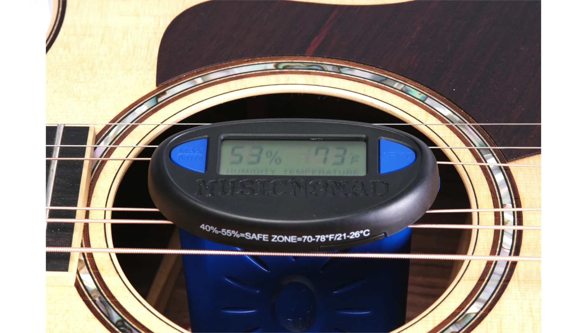 Demonstrating how to use the Humitar 1 as a hygrometer only