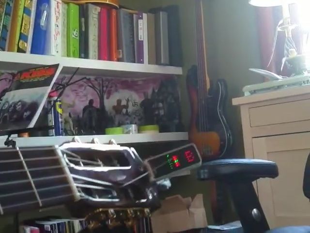 The TC Electronics Unitune tuner.
