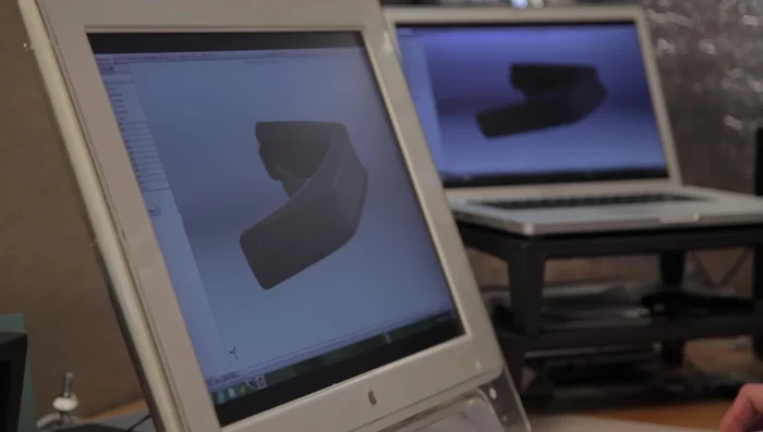 Testing and Development: Over 20 different fret pad materials were tested to find the optimal material for consistent pressure and tuning across various guitar fretboard radii.