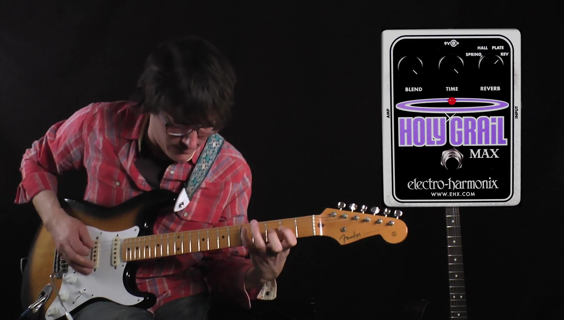 Audio visualization of reverse reverb.