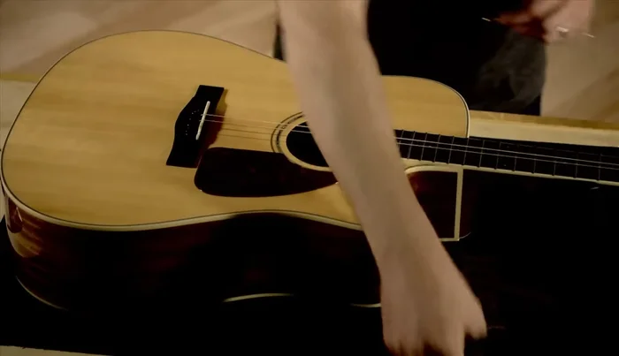 Place the old strings aside in order to maintain the correct order.