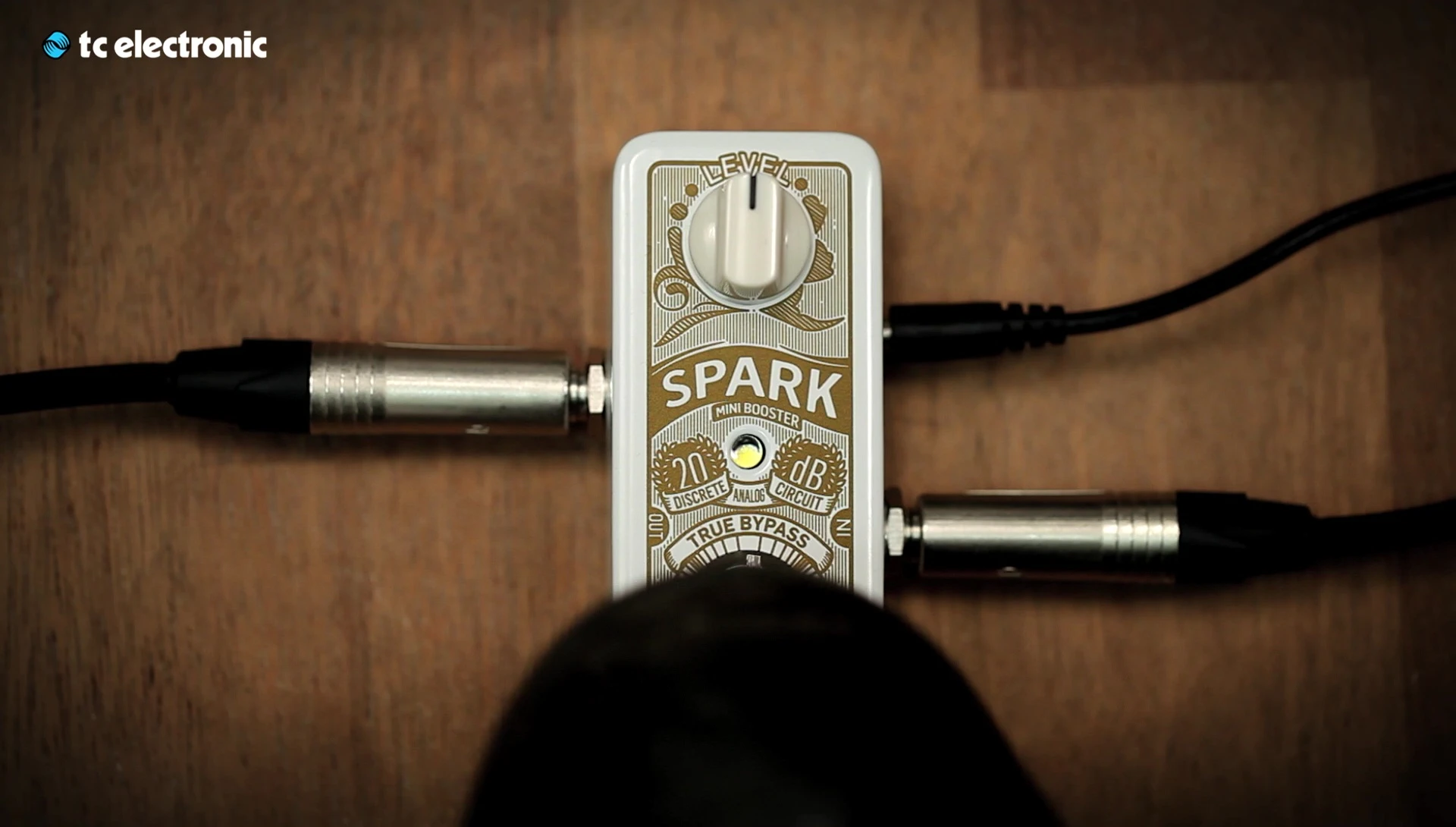 The designer explain about the switch function of the Spark Mini Booster