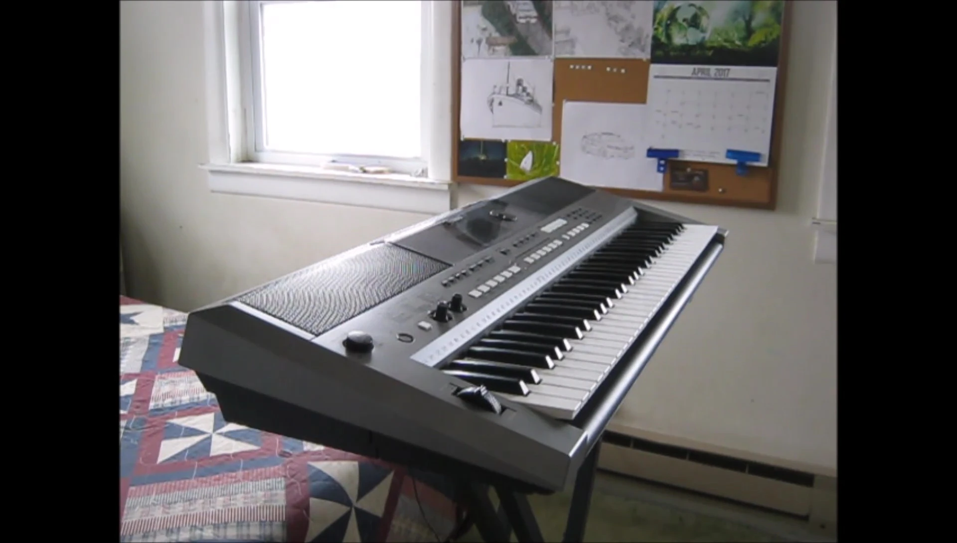 The keyboard securely mounted on the stand.