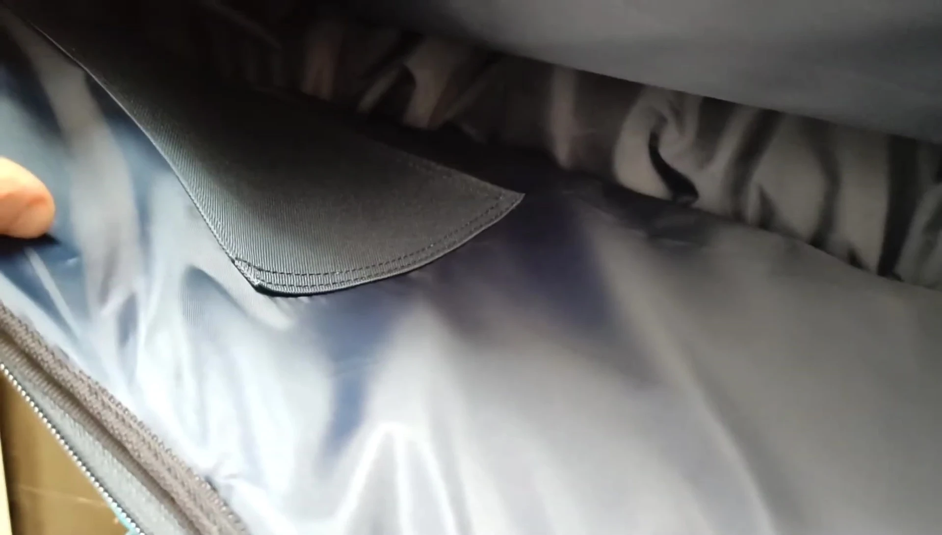 Internal material protecting the strings