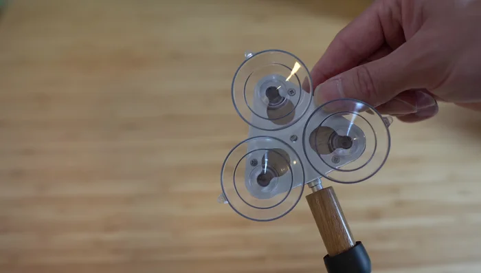 Suction Cup Application: Ensure suction cups are clean (dish soap and drying) for optimal adhesion. Consider using vinyl cling wrap on the guitar's back for added grip, especially on French polish finishes.