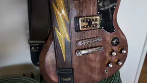 DIY Custom Guitar Strap:  A Step-by-Step Guide