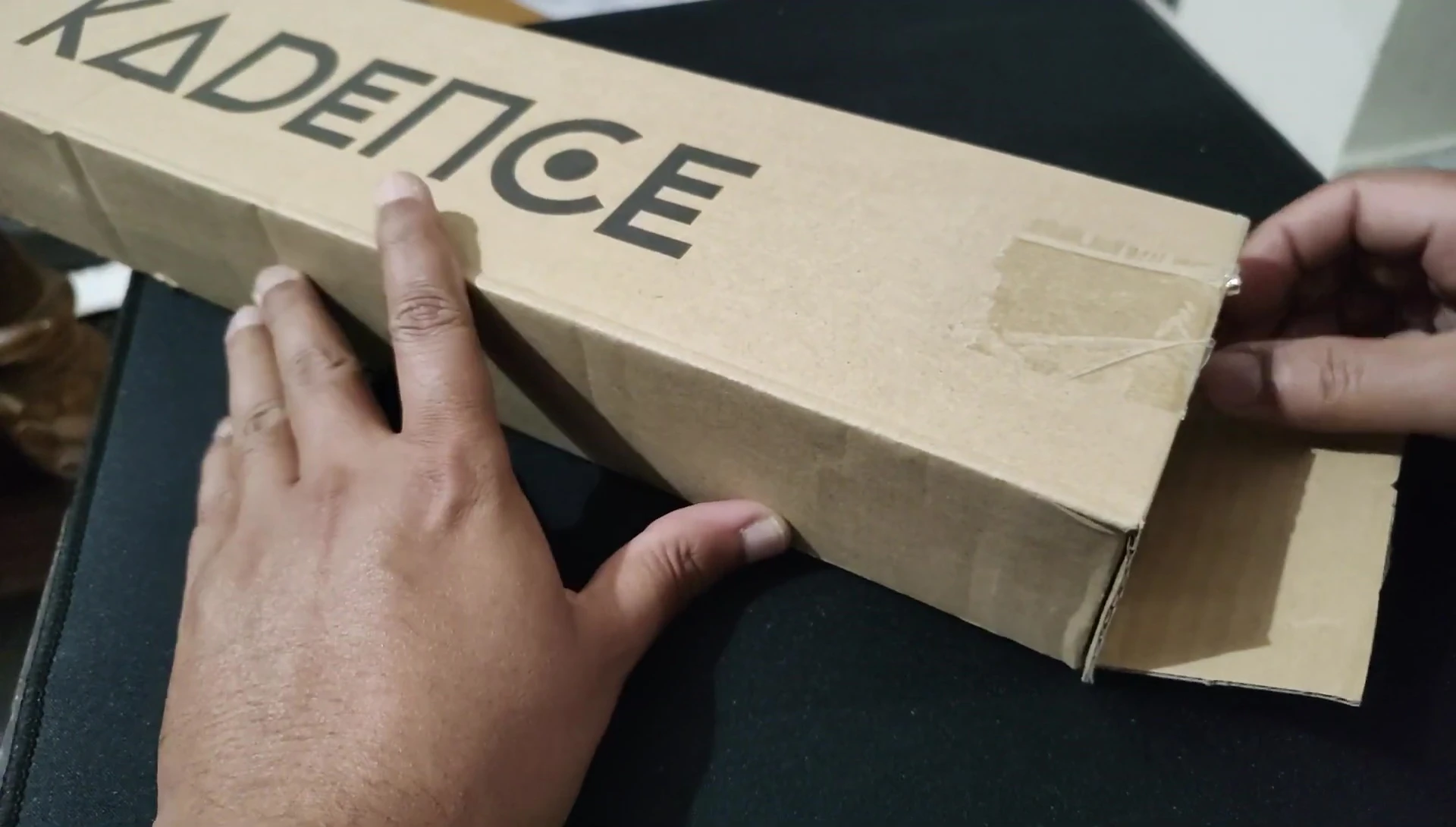 The stand revealed in its inner protective cover.