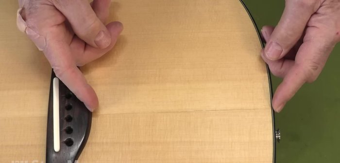 If humidification fails or the crack is too large, proceed with the cleat method.