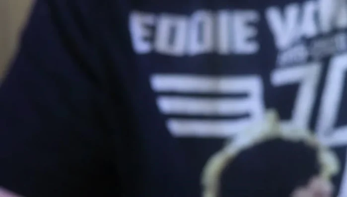 Discussion of Cuda Winder's features: string gauge markings, pin puller, string tensioning mechanism.