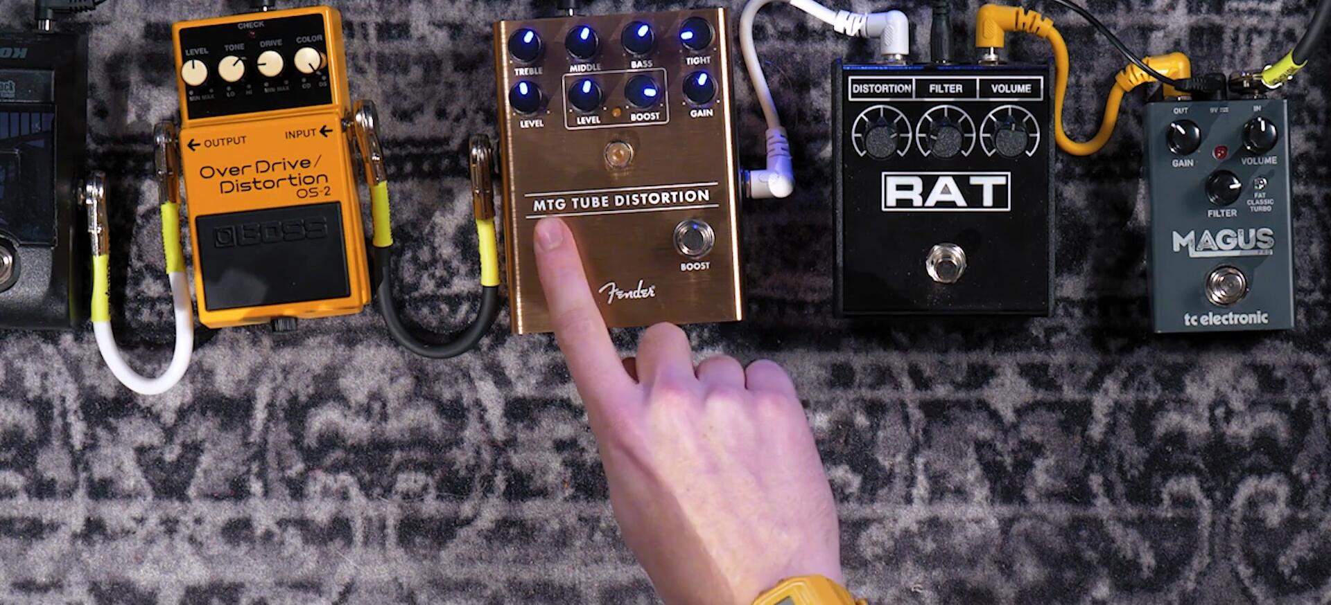 Audio waveform illustrating the MXR M75's tube-like distortion