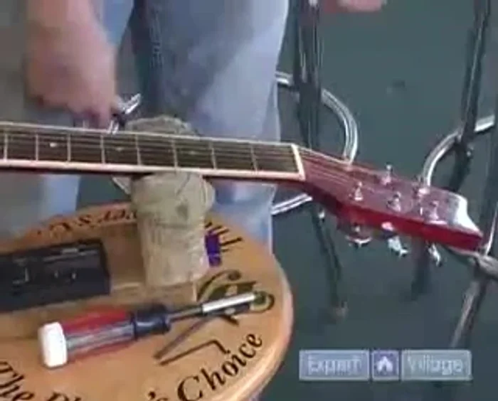 Cut off the excess string.