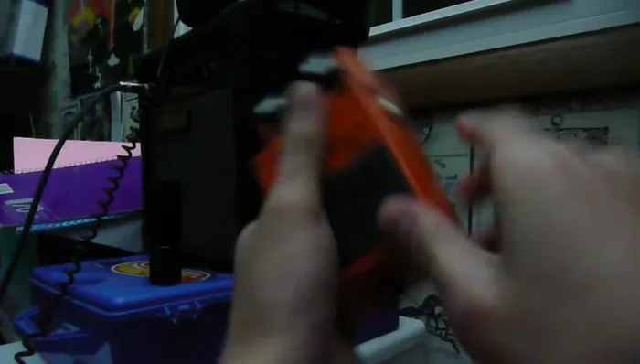 Close the battery compartment.